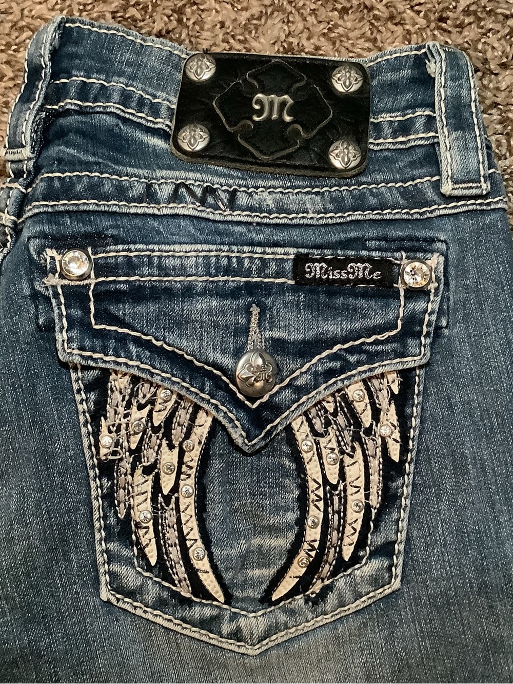 Miss Me signature jeans, boot cut, color: med 207, size: 30